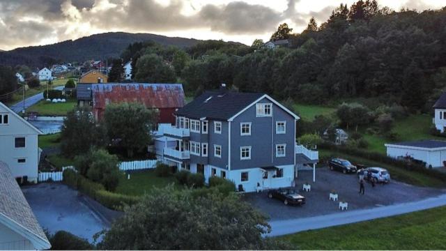شقة Ola Bua Near The Atlantic Road Lyngstad المظهر الخارجي الصورة