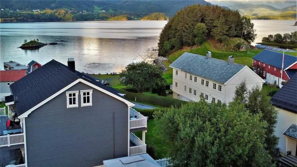 شقة Ola Bua Near The Atlantic Road Lyngstad المظهر الخارجي الصورة