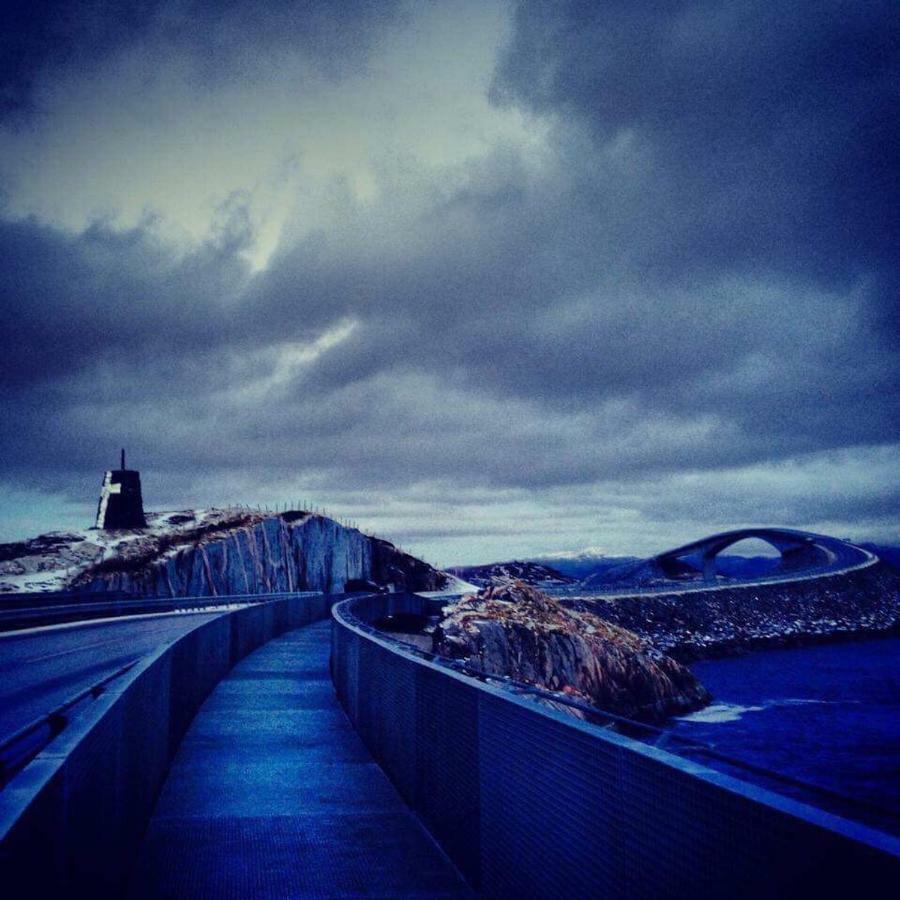 شقة Ola Bua Near The Atlantic Road Lyngstad المظهر الخارجي الصورة