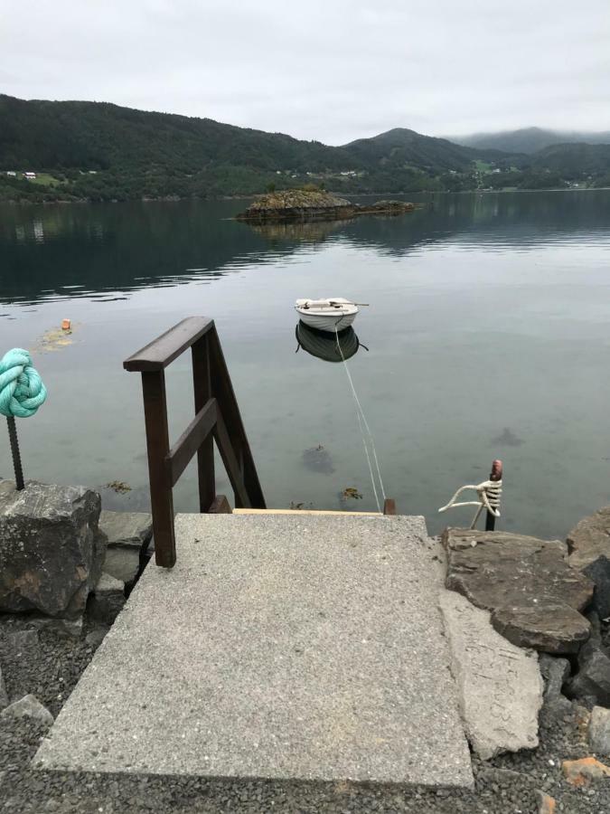شقة Ola Bua Near The Atlantic Road Lyngstad المظهر الخارجي الصورة